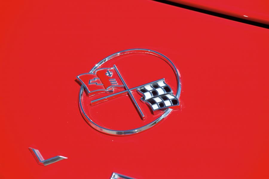  Chevrolet Corvette Convertible 1962 года  (фото 10 из 55)